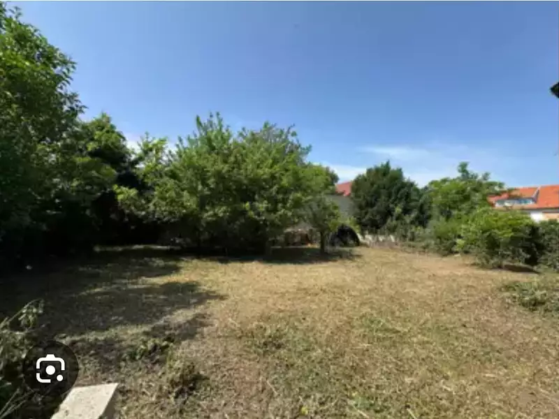 Terrain à bâtir, 339 m² - Loivre (51220)