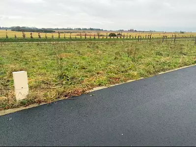 Terrain à bâtir, 615 m²