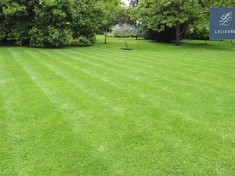 Terrain à bâtir, 900 m² - Choussy (41700)