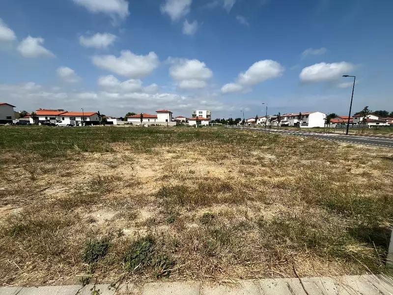 Terrain à bâtir, 404 m² - Bompas (66430)