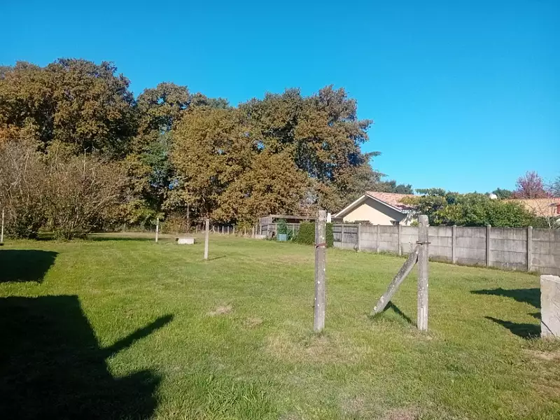 Terrain à bâtir, 720 m² - Gujan-Mestras (33470)