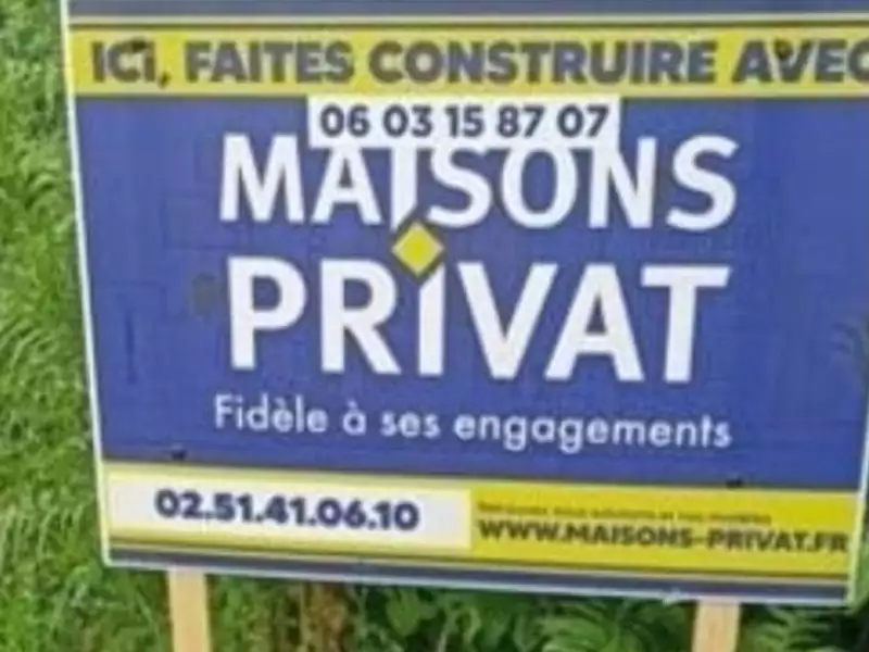 Terrain à bâtir, 1 030 m² - La Roche-sur-Yon (85000)