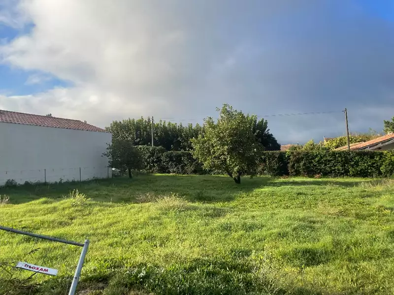 Terrain à bâtir, 393 m² - Mallemort (13370)