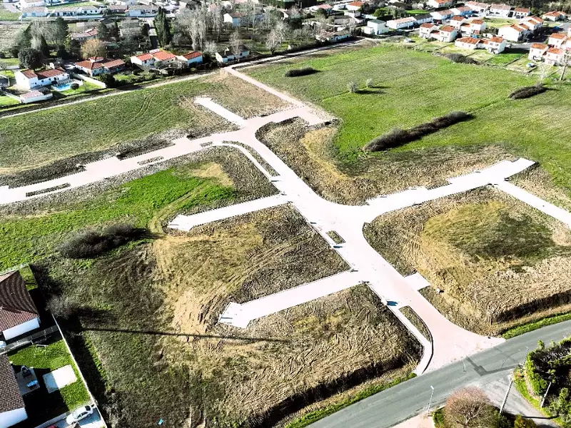 Terrain à bâtir, 615 m² - Revel (31250)