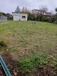 Terrain à bâtir, 590 m²