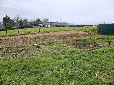 Terrain à bâtir, 700 m²