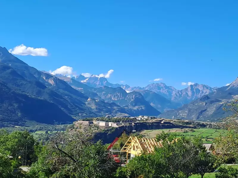 Terrain à bâtir, 793 m² - Risoul (05600)