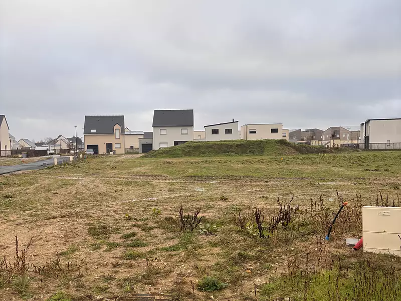 Terrain à bâtir, 422 m² - Fontaine-Milon (49140)