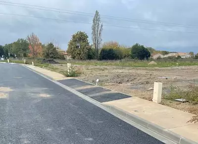 Terrain à bâtir, 415 m²