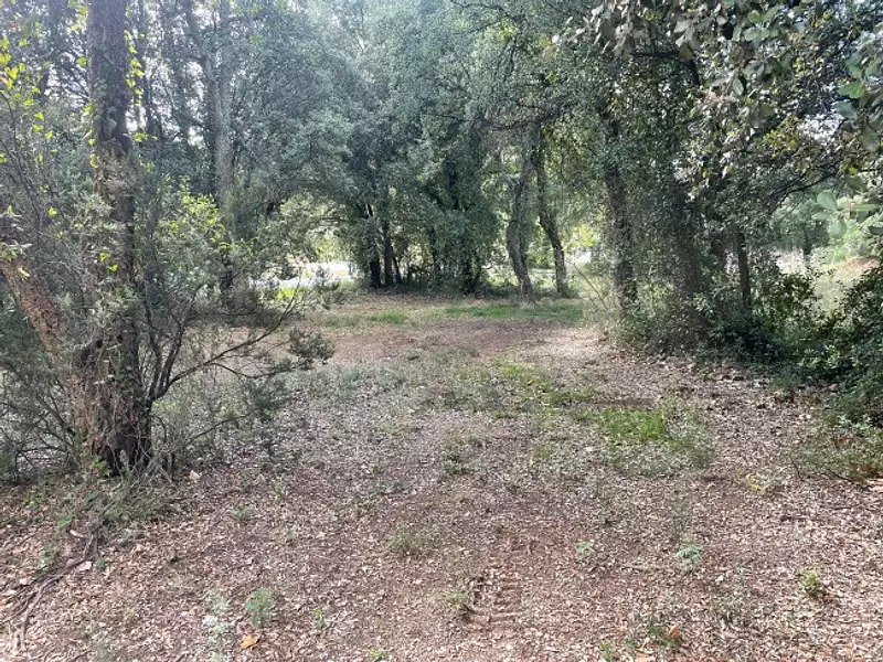 Terrain à bâtir, 806 m² - Les Cluses (66480)