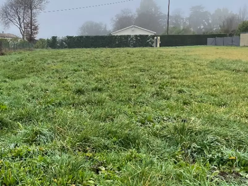 Terrain à bâtir, 500 m² - Hourtin (33990)