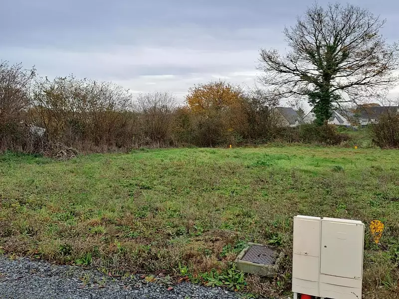 Terrain à bâtir, 541 m² - La Membrolle-sur-Longuenée (49770)