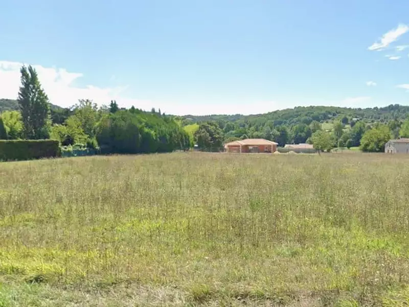 Terrain à bâtir, 880 m² - Grignols (24110)