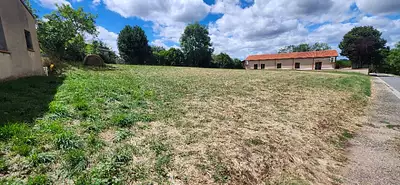 Terrain à bâtir, 700 m²