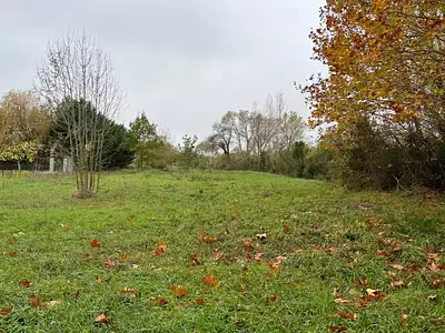 Terrain à bâtir, 2 098 m²