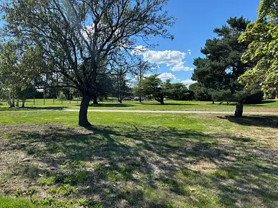 Terrain à bâtir, 740 m²