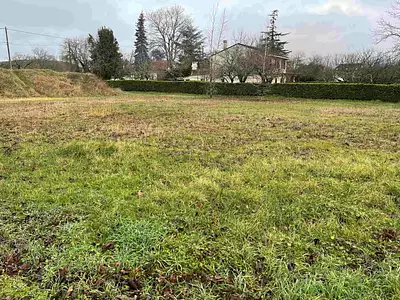 Terrain à bâtir, 1 572 m²