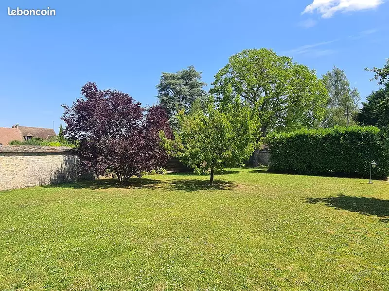 Terrain à bâtir, 600 m² - Fontainebleau (77300)
