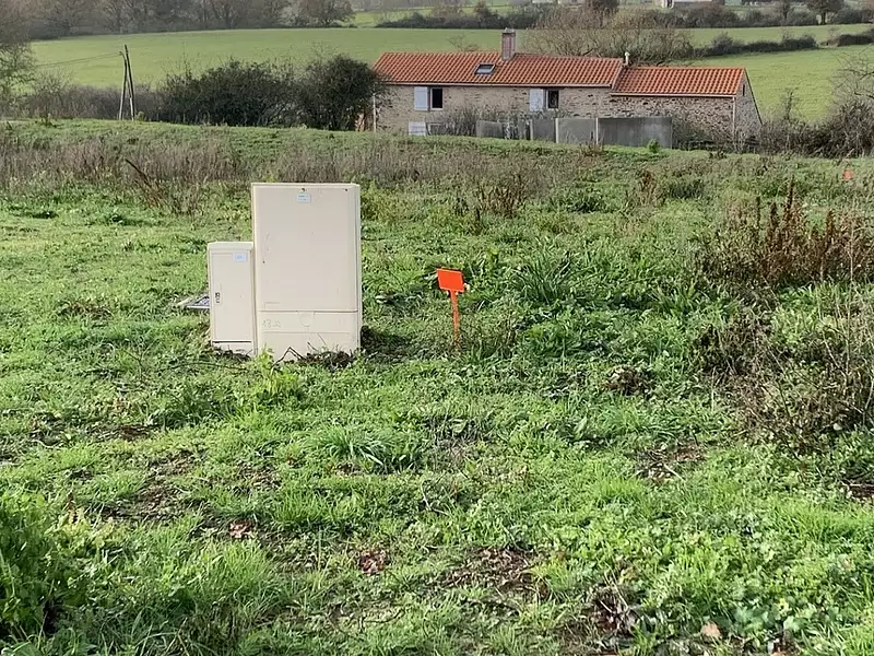 Terrain à bâtir, 430 m² - Mouchamps (85640)