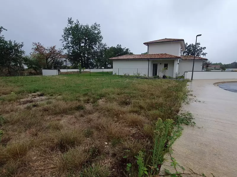 Terrain à bâtir, 935 m² - Ambarès-et-Lagrave (33440)