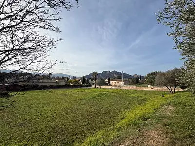 Terrain à bâtir, 692 m²