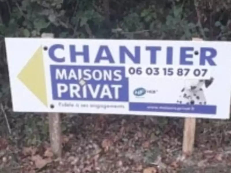 Terrain à bâtir, 356 m² - La Roche-sur-Yon (85000)