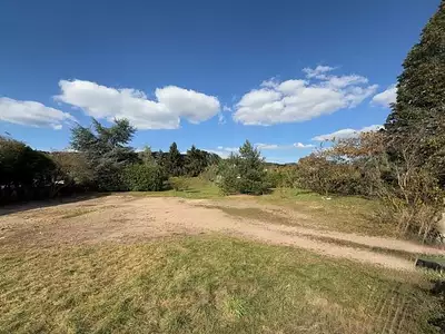 Terrain à bâtir, 703 m²