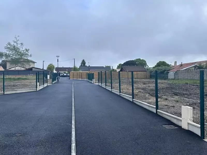 Terrain à bâtir, 365 m² - Mérignac (33700)