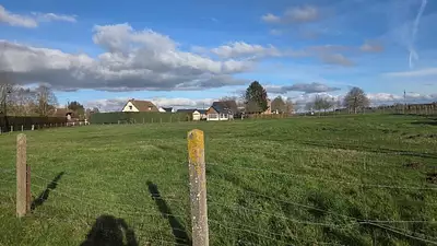 Terrain à bâtir, 1 078 m²