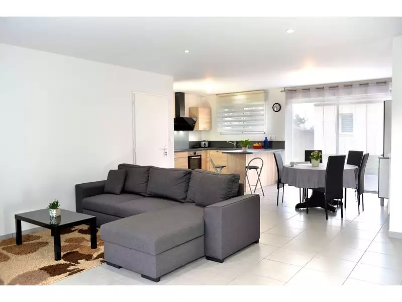 Maison neuve - Roquettes (31120)