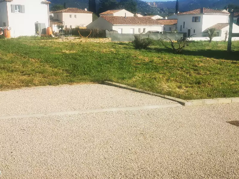 Terrain à bâtir, 219 m² - Pertuis (84120)