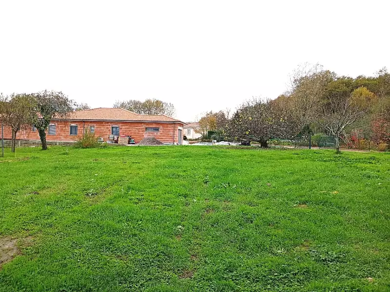 Terrain à bâtir, 818 m² - Camarsac (33750)