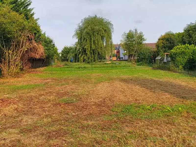 Terrain à bâtir, 845 m² - Saint-Loubès (33450)