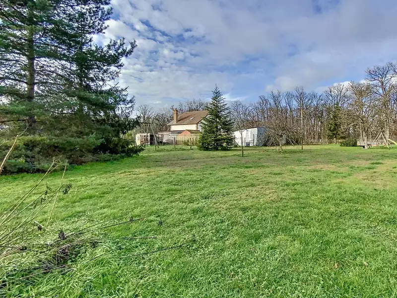 Terrain à bâtir, 927 m² - La Ferté-Saint-Aubin (45240)
