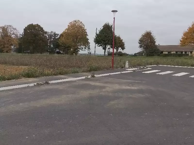 Terrain à bâtir, 456 m² - Esches (60110)