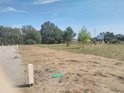 Terrain à bâtir, 853 m²