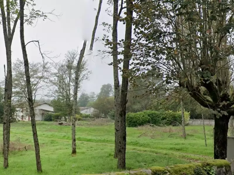 Terrain à bâtir, 600 m² - Léogeats (33210)