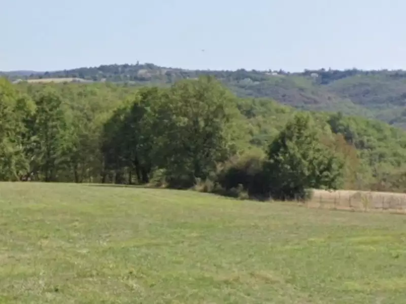 Terrain à bâtir, 928 m² - Saint-Pierre-Lafeuille (46090)