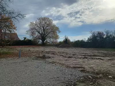 Terrain à bâtir, 2 130 m²