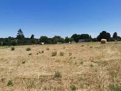 Terrain à bâtir, 676 m²