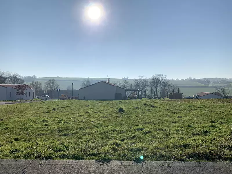 Terrain à bâtir, 391 m² - L'Herbergement (85260)