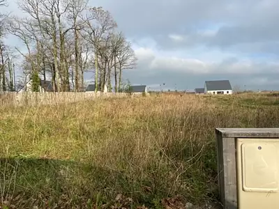 Terrain à bâtir, 361 m²