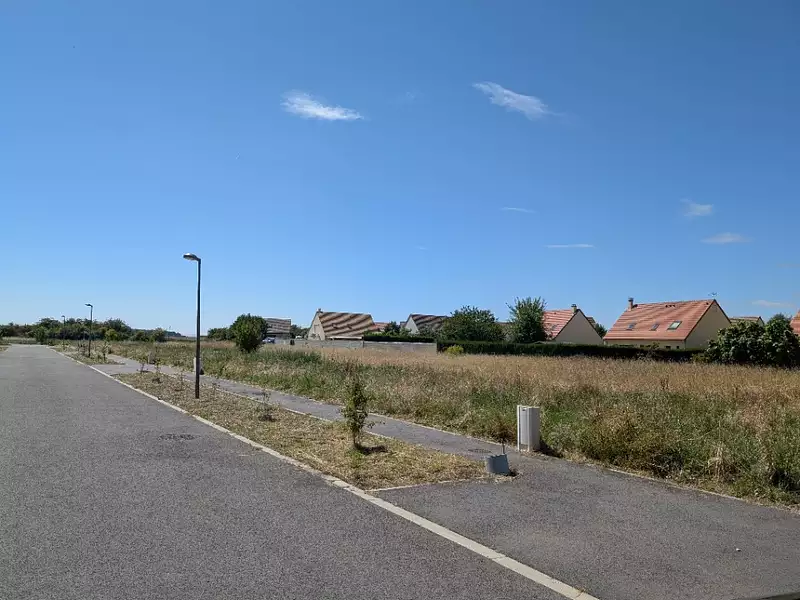 Terrain à bâtir, 622 m² - Fresnay-l'Evêque (28310)