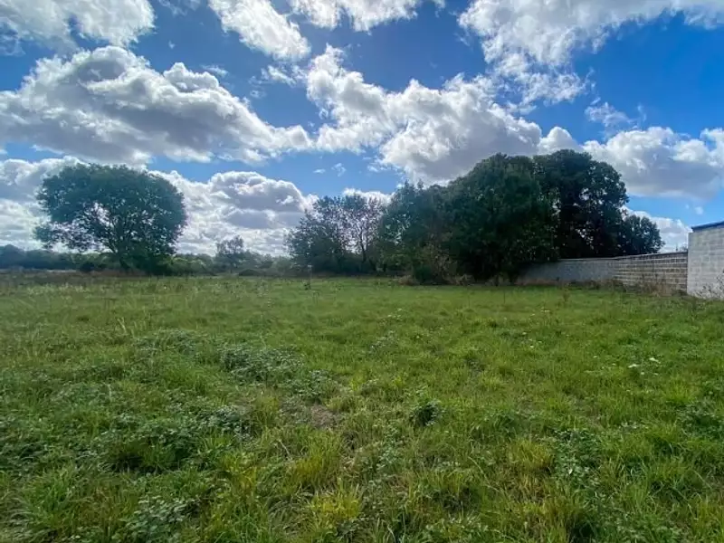 Terrain à bâtir, 2 240 m² - Burey (27190)