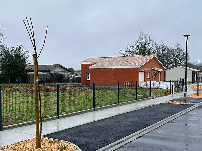 Terrain à bâtir, 400 m² - Hourtin (33990)