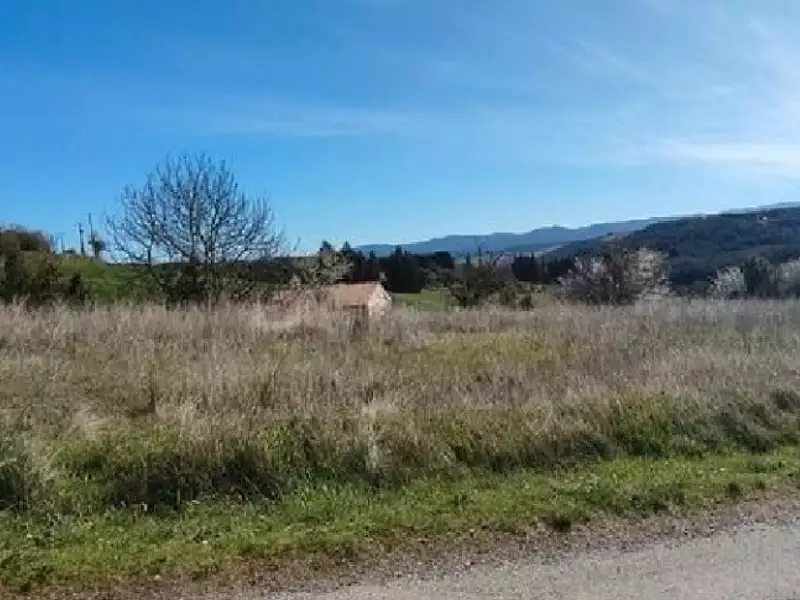Terrain à bâtir, 700 m² - Montclar (11250)