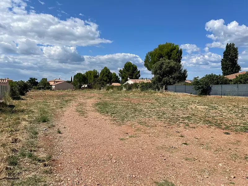 Terrain à bâtir, 600 m² - Canet (34800)
