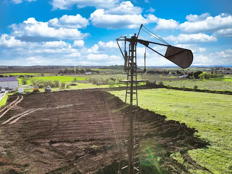 Terrain à bâtir, 454 m² - Bessan (34550)
