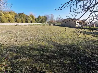 Terrain à bâtir, 800 m²