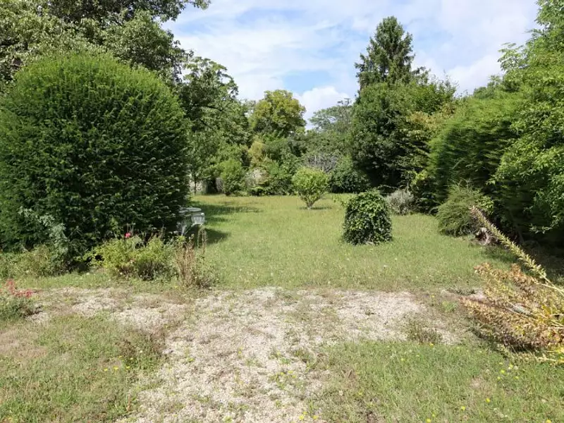 Terrain à bâtir, 300 m² - Egly (91520)